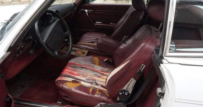 Mercedes-Benz SL cena 42900 przebieg: 149928, rok produkcji 1988 z Janikowo małe 781